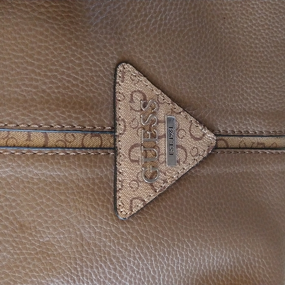 Guess tote/shoulder bag and credit card holder. - Picture 5 of 16